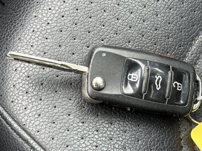 2017 Volkswagen Passat R-Line w/Comfort Pkg Auto