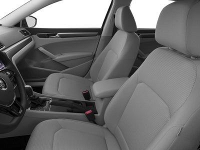 2017 Volkswagen Passat R-Line w/Comfort Pkg Auto