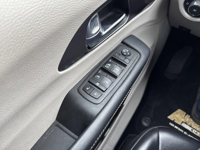 2023 Chrysler Pacifica Touring L FWD