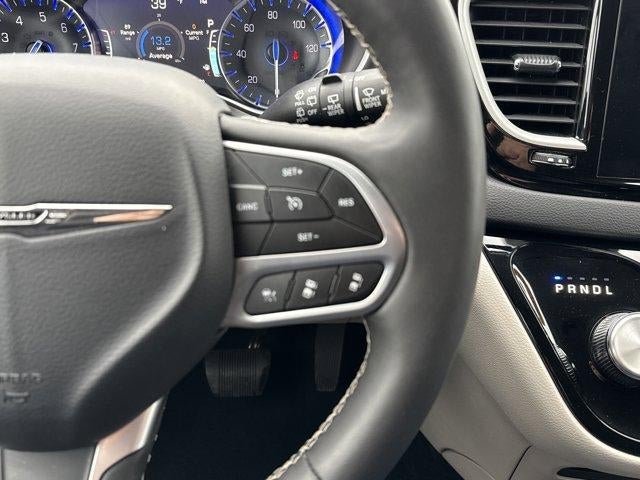 2023 Chrysler Pacifica Touring L FWD