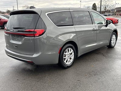 2023 Chrysler Pacifica Touring L FWD