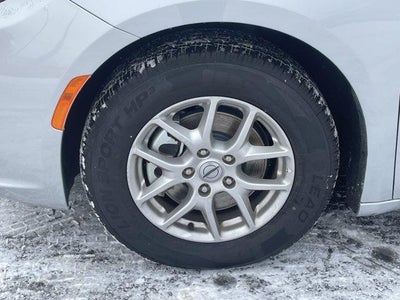 2024 Chrysler Pacifica Touring L FWD