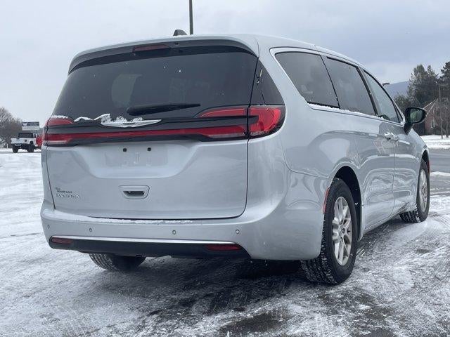 2024 Chrysler Pacifica Touring L FWD