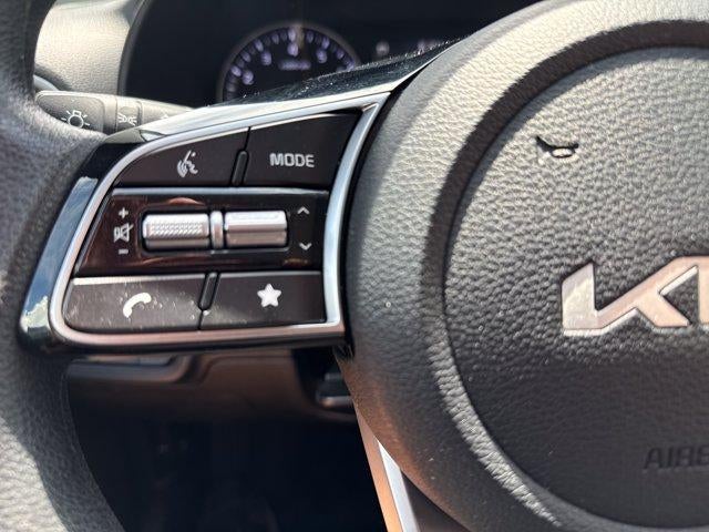 2024 Kia Forte LXS IVT
