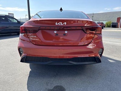 2024 Kia Forte LXS IVT