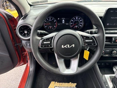 2023 Kia Forte LXS IVT