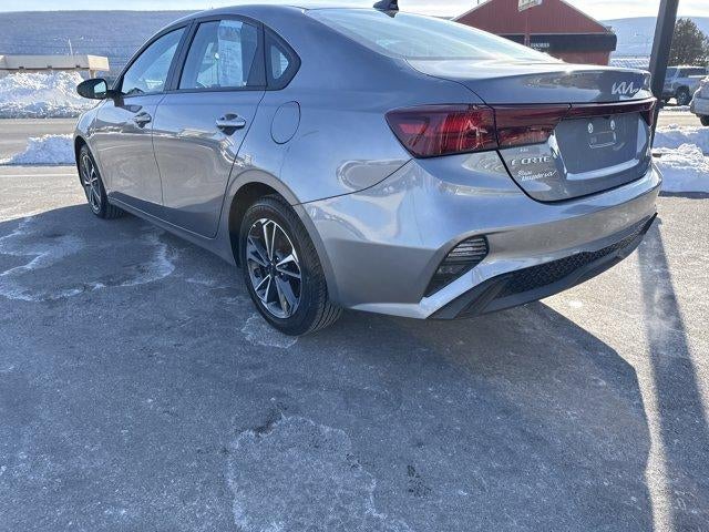 2023 Kia Forte LXS IVT