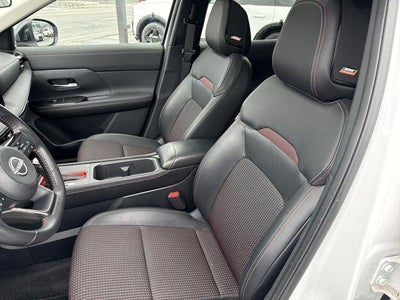 2025 Nissan Kicks SR AWD