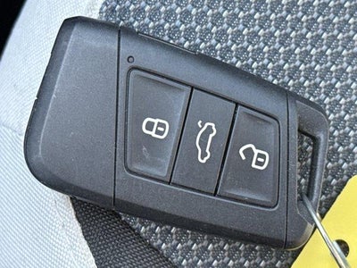 2025 Volkswagen Taos S 4MOTION