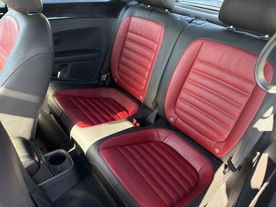 2012 Volkswagen Beetle 2dr Cpe DSG 2.0T Turbo