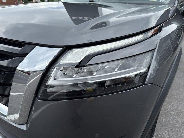 2022 Nissan Pathfinder Platinum 4WD