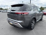 2022 Nissan Pathfinder Platinum 4WD