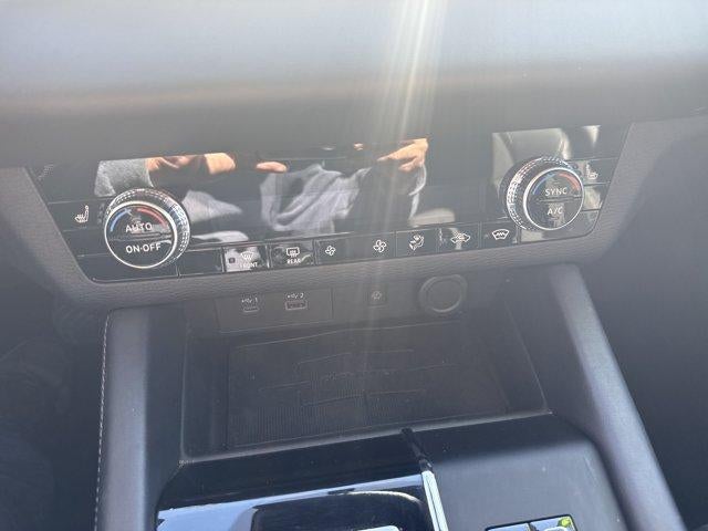 2023 Mitsubishi Outlander PHEV SE S-AWC