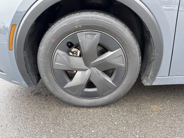 2024 Toyota Prius LE (Natl)