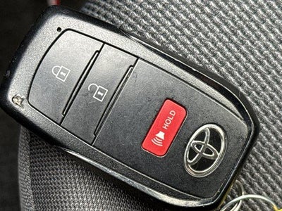 2024 Toyota Prius LE (Natl)