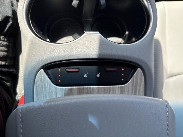 2024 Toyota Venza XLE AWD (SE)