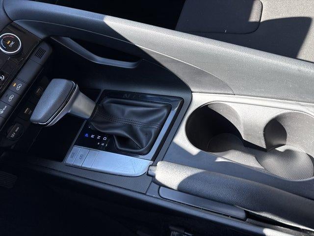 2023 Hyundai ELANTRA SEL IVT