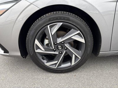 2025 Hyundai ELANTRA SEL Convenience IVT