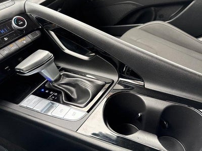 2025 Hyundai ELANTRA SEL Convenience IVT