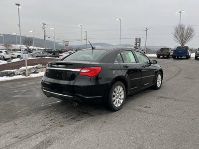 2013 Chrysler 200 4dr Sdn Touring