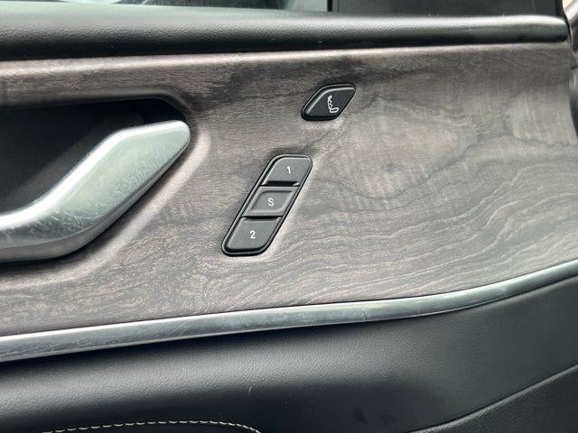 2022 Jeep Grand Cherokee 4xe Overland 4x4