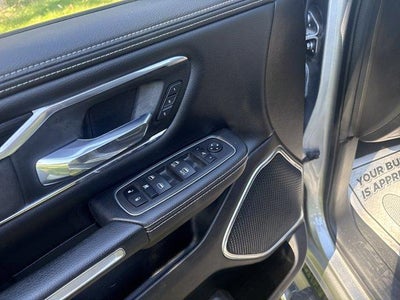 2023 RAM 1500 Laramie 4x4 Crew Cab 5'7" Box