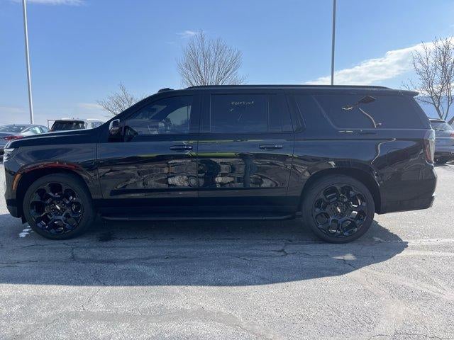 2026 Chevrolet Suburban 4WD RST