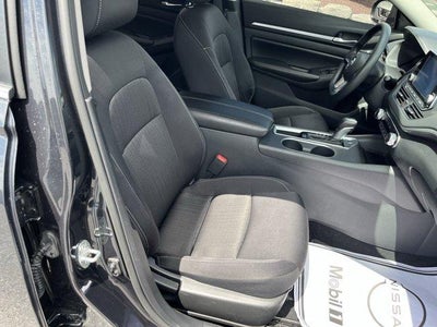 2022 Nissan Altima 2.5 SV Sedan