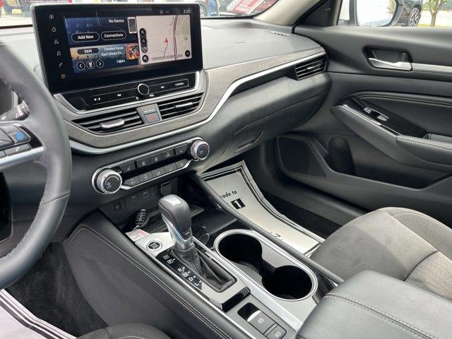 2023 Nissan Altima 2.5 SV AWD Sedan