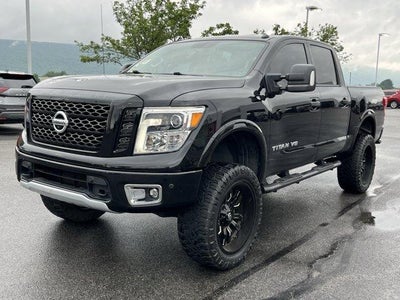 2019 Nissan Titan 4x4 Crew Cab PRO-4X