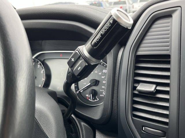 2024 Nissan Titan 4x4 Crew Cab SV