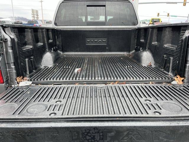 2024 Nissan Titan 4x4 Crew Cab SV