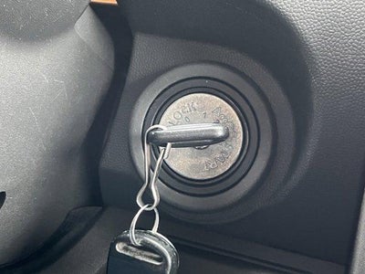 2016 Nissan Frontier 4WD King Cab Auto SV