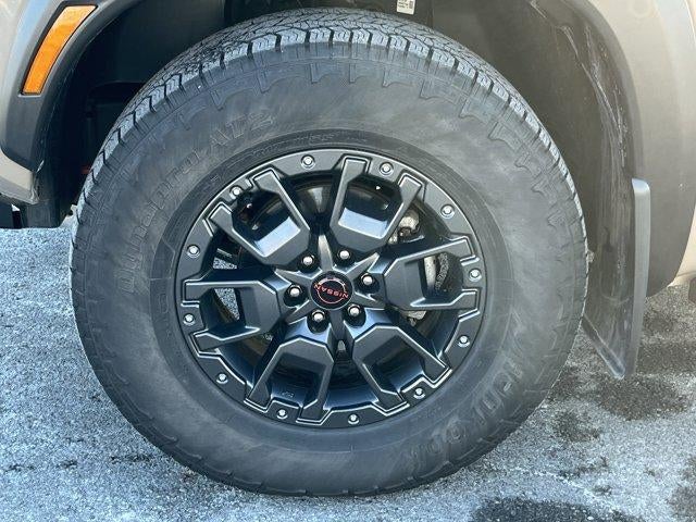 2023 Nissan Frontier Crew Cab 4x4 PRO-4X Auto