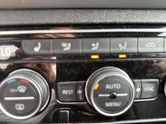 2022 Volkswagen Atlas 2.0T SE w/Technology 4MOTION