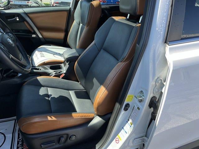 2018 Toyota RAV4 SE AWD (Natl)