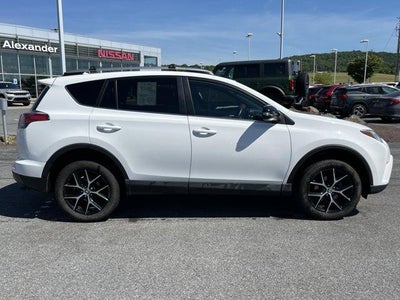 2018 Toyota RAV4 SE AWD (Natl)