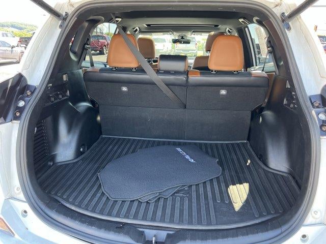 2018 Toyota RAV4 SE AWD (Natl)