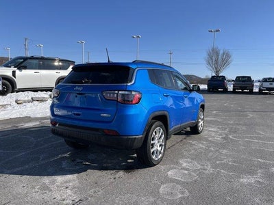 2022 Jeep Compass Latitude Lux