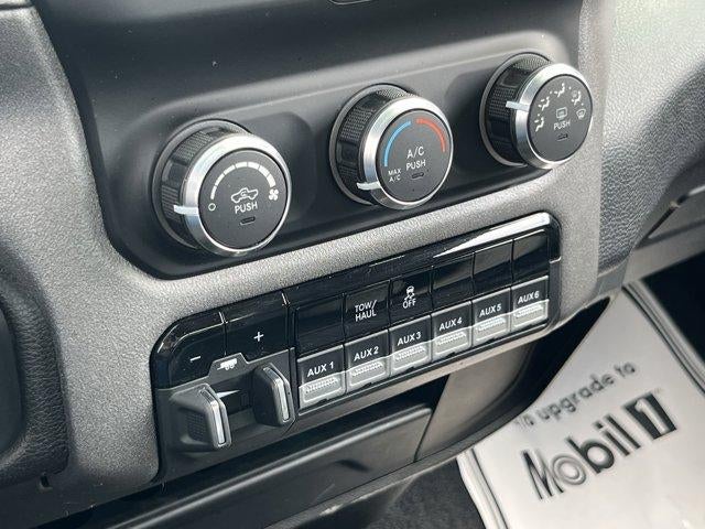 2019 RAM 2500 Tradesman 4x4 Reg Cab 8' Box