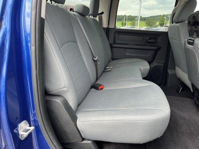 2017 RAM 2500 Tradesman 4x4 Crew Cab 6'4" Box