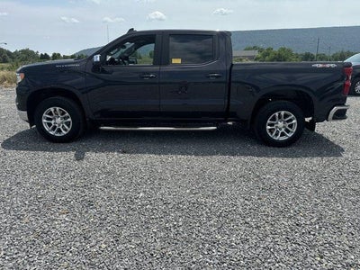 2023 Chevrolet Silverado 1500 Crew Cab Short Box 4-Wheel Drive LT 2FL