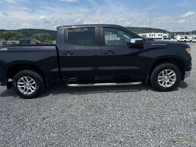 2023 Chevrolet Silverado 1500 Crew Cab Short Box 4-Wheel Drive LT 2FL