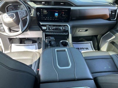 2022 GMC Sierra 1500 Crew Cab Short Box 4-Wheel Drive Denali