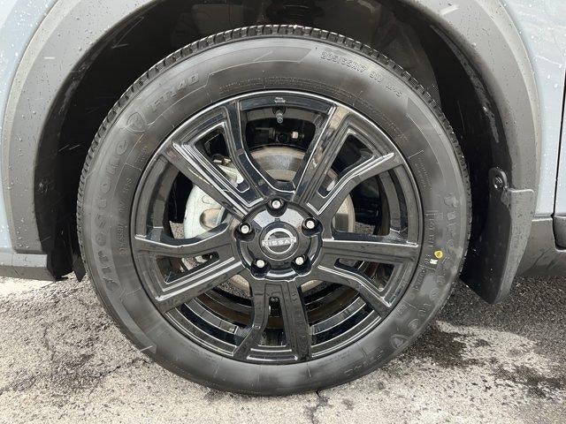 2024 Nissan Kicks SR FWD