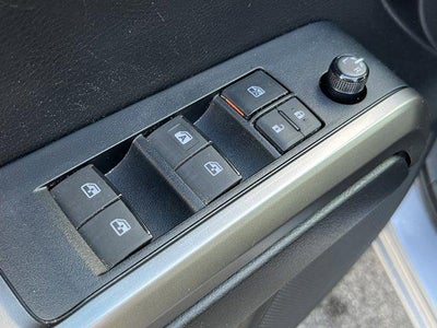 2019 Toyota Tacoma 2WD 2WD SR5 Double Cab 5' Bed V6 AT (GS)