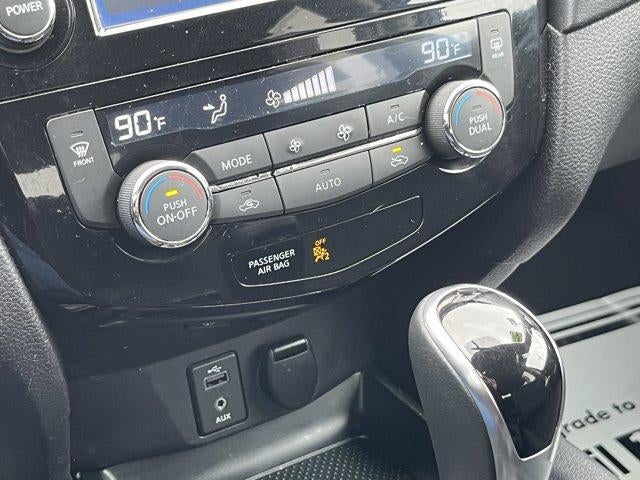 2017 Nissan Rogue AWD SV