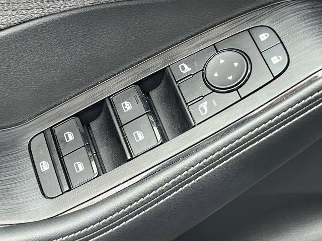 2022 Nissan Rogue AWD SV