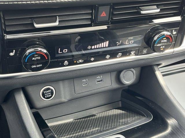 2023 Nissan Rogue AWD SV *Ltd Avail*