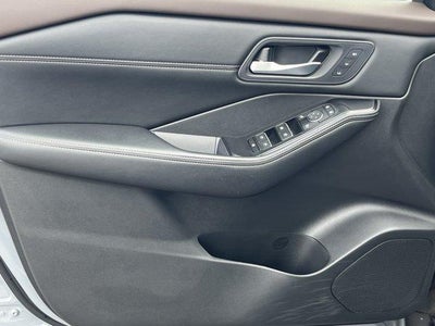 2023 Nissan Rogue AWD SL